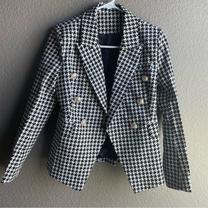 Medium size Blazer with Gold buttons